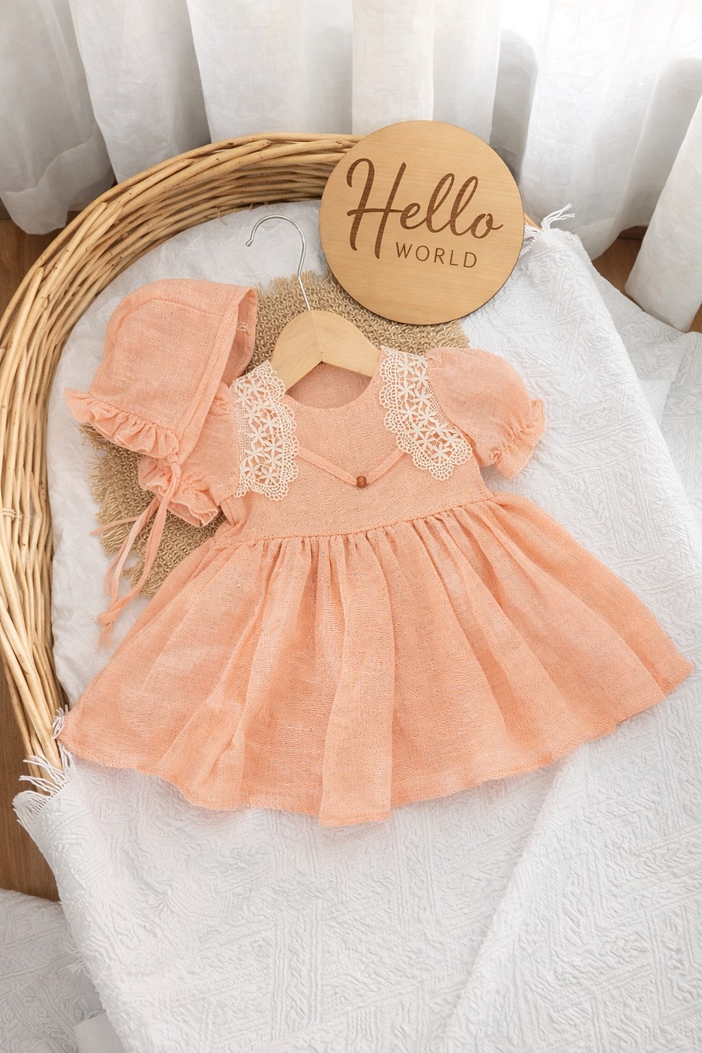 Elegantna haljinica za bebe sa kapicom – kajsija set