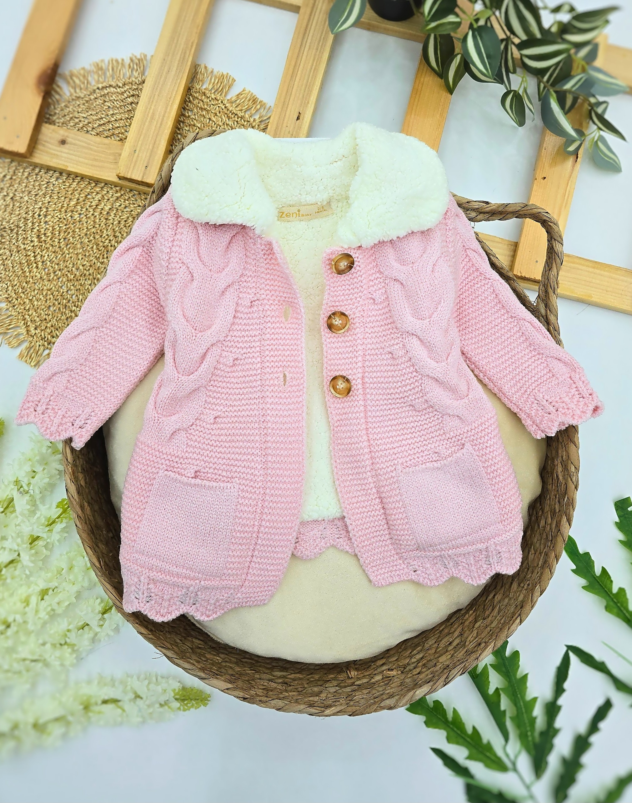 Roze pletena jaknica sa krznom za bebe devojčice