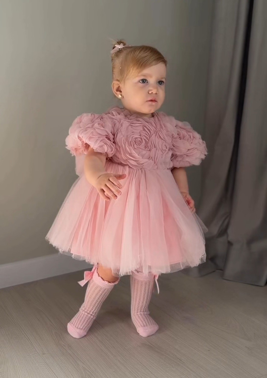 Roze svečana haljina za bebe sa 3D cvetovima i mašnom