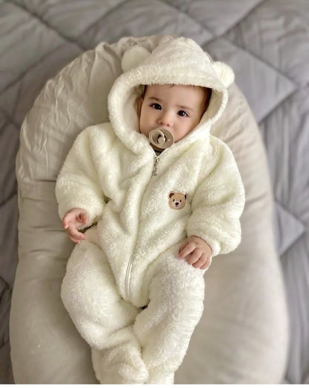 Beli jesenji skafander za bebe – Meda model sa ušima