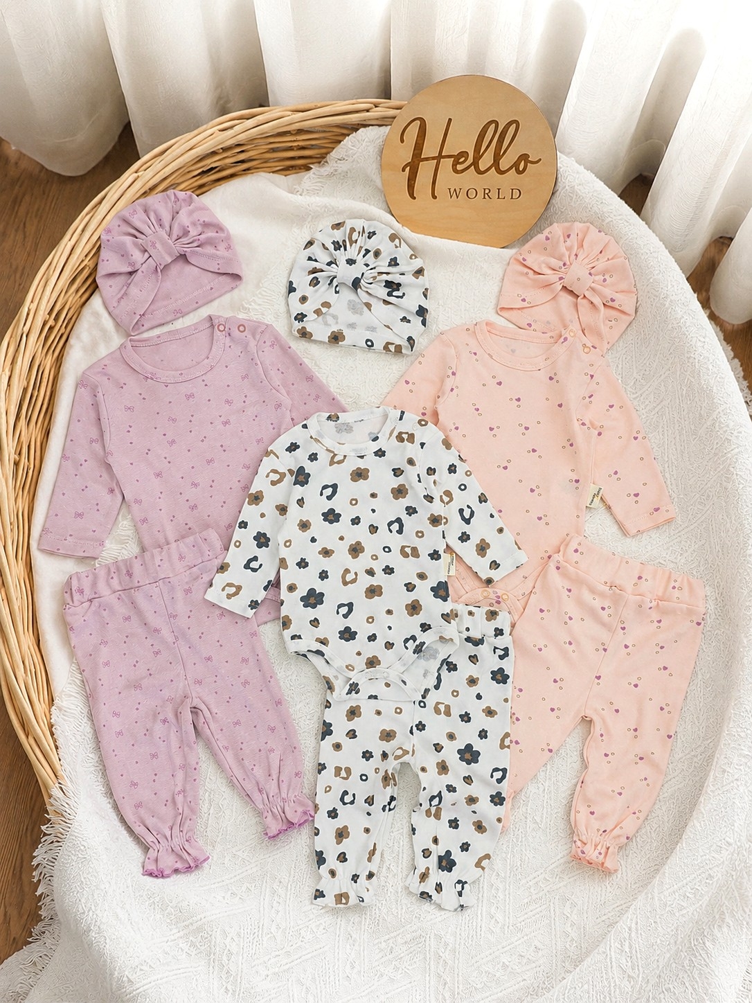 Devetodelni set za bebe devojčice – 3 bodića, 3 pantalonice i 3 turbana
