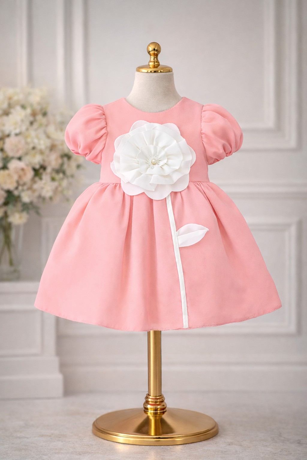 Elegantna roze haljinica sa velikim 3D cvetom – za devojčice