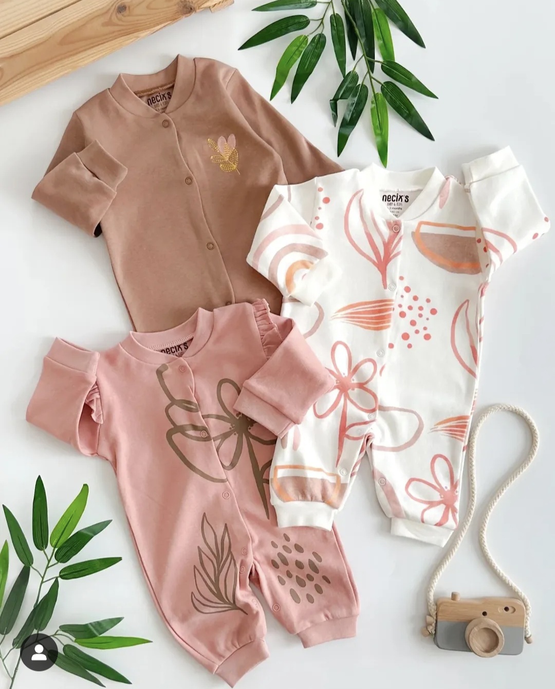 Set od tri štrample za bebe – Nežni cvetovi, 100% pamuk, mekane i udobne
