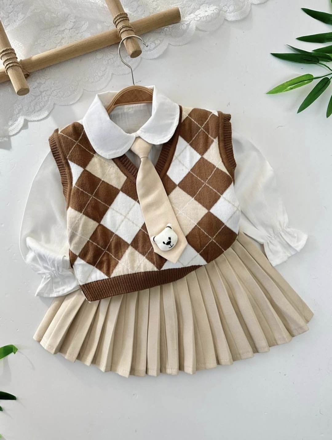 Četvorodelni set za devojčice – braon