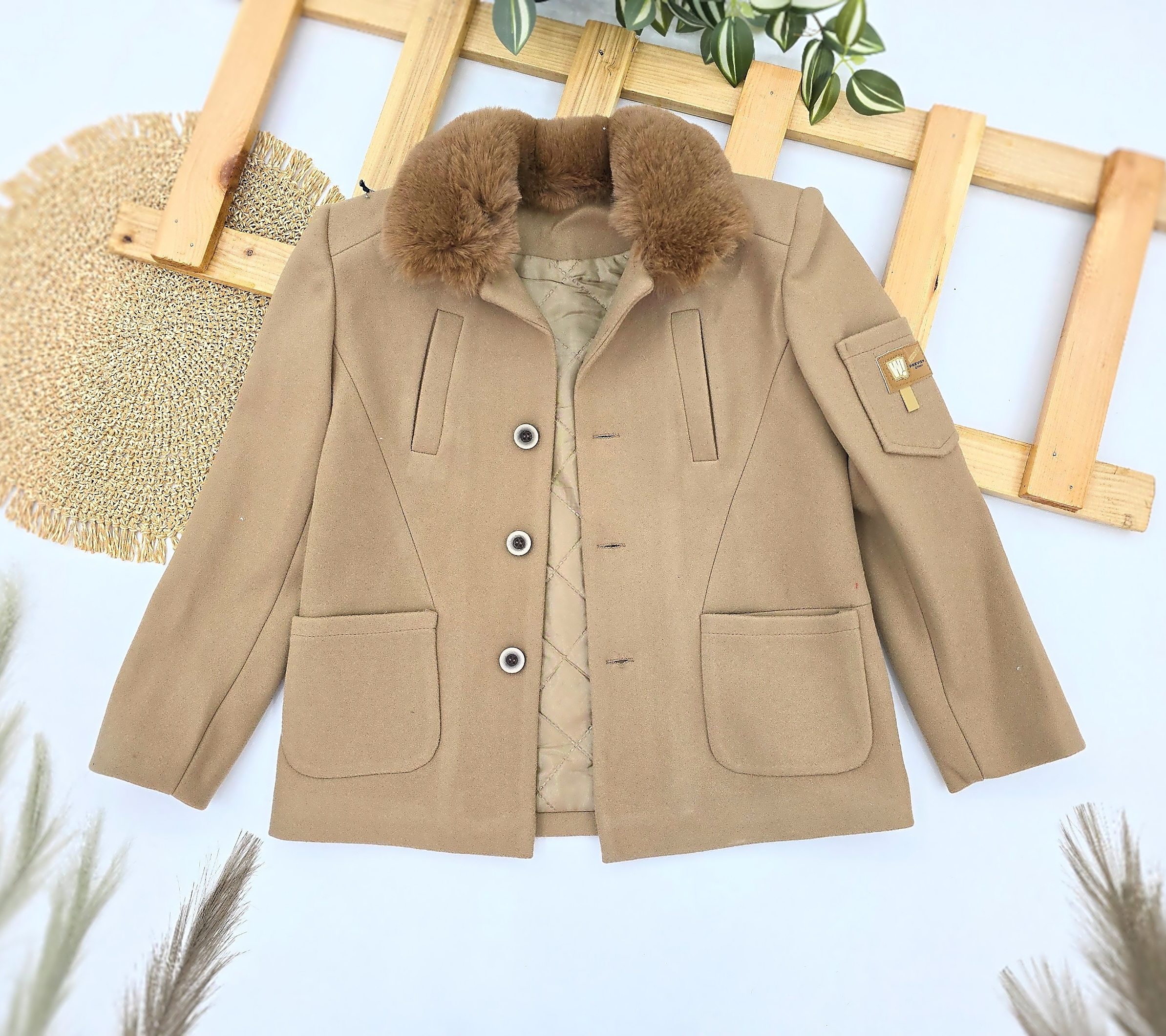 Elegantan kaput za dečake – sa krznom