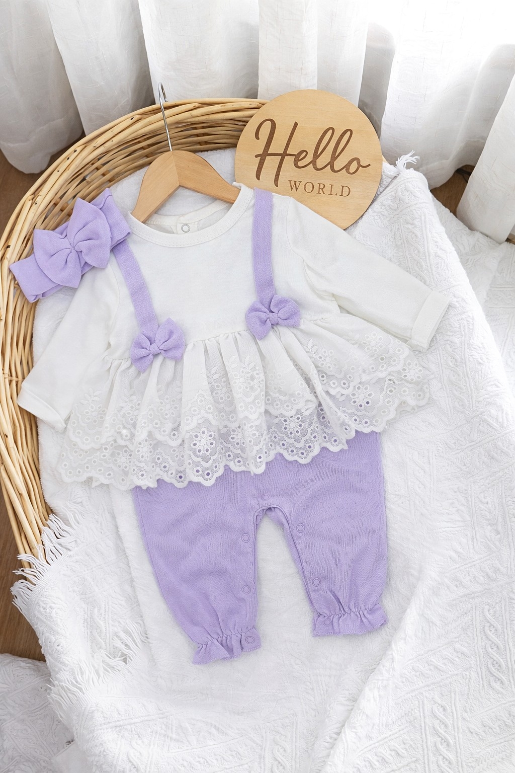 Elegantni kombinezon za bebe devojčice sa trakom