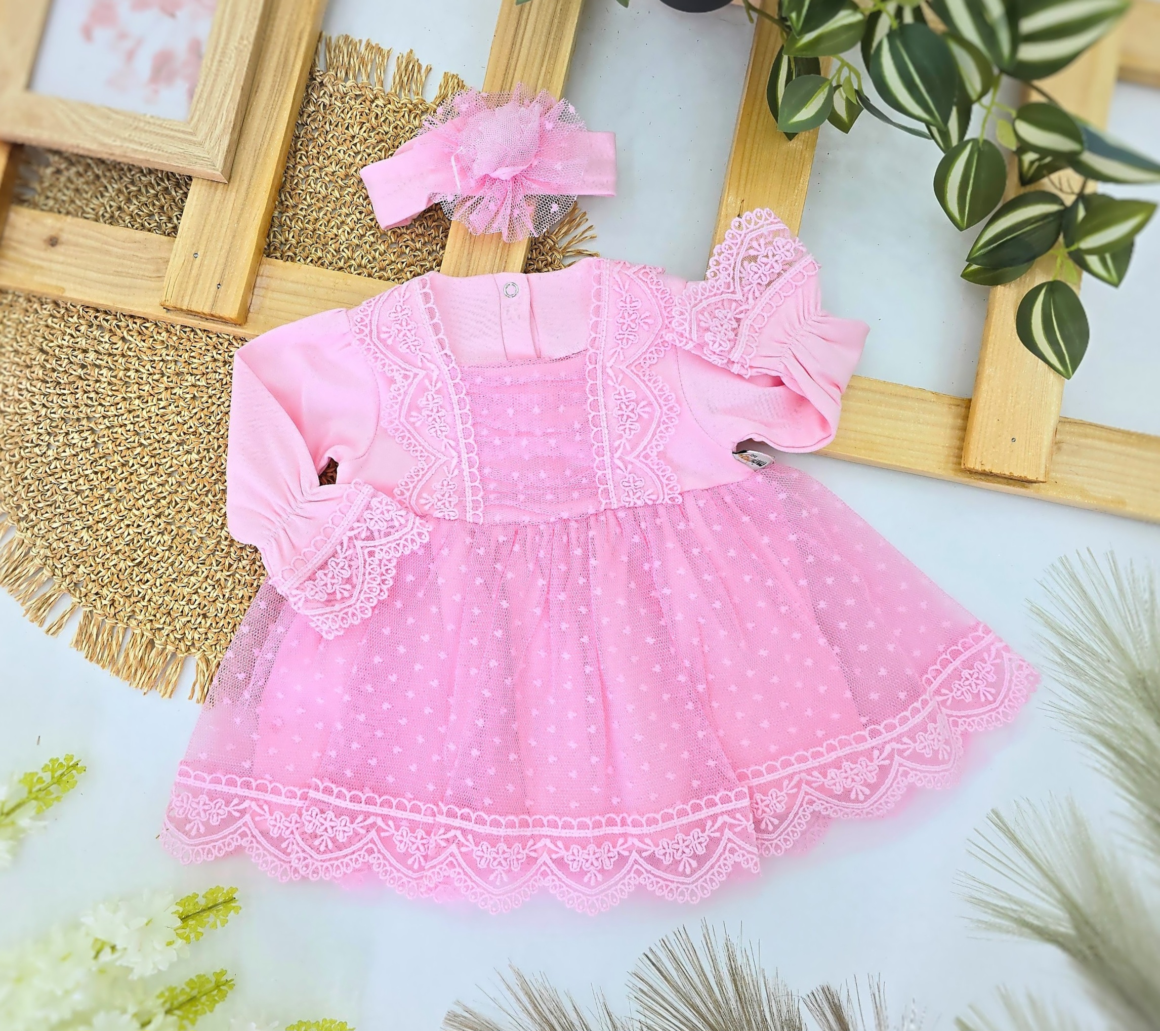 Roze svečana haljinica sa trakom za bebe devojčice