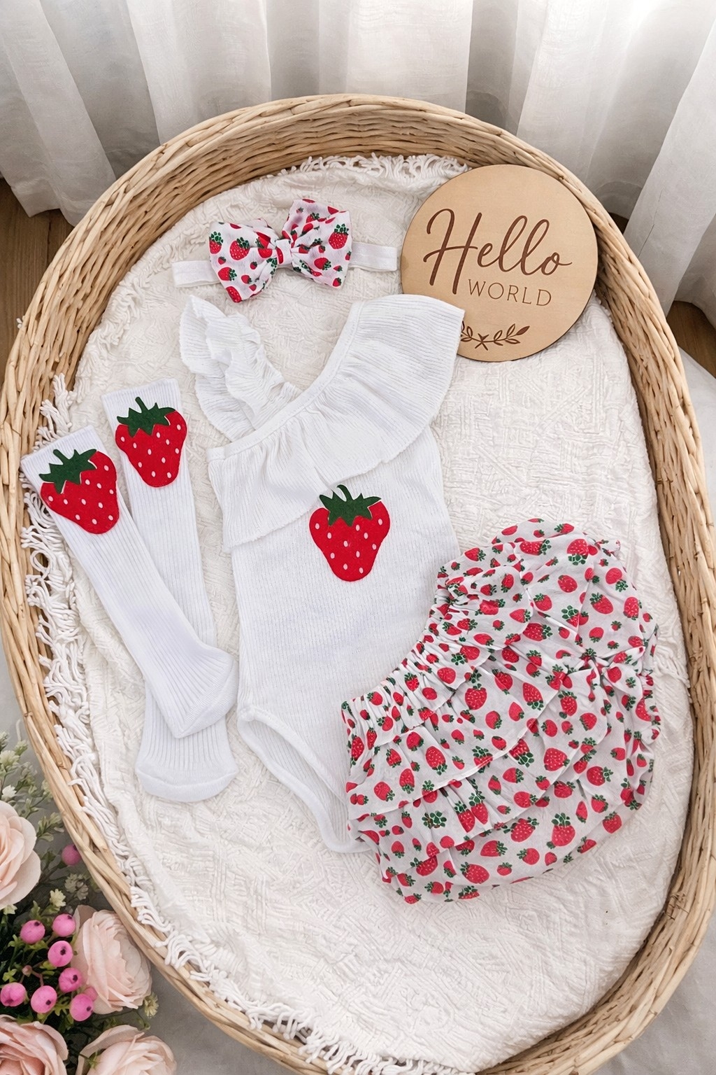 Letnji set za bebe devojčice sa jagodama