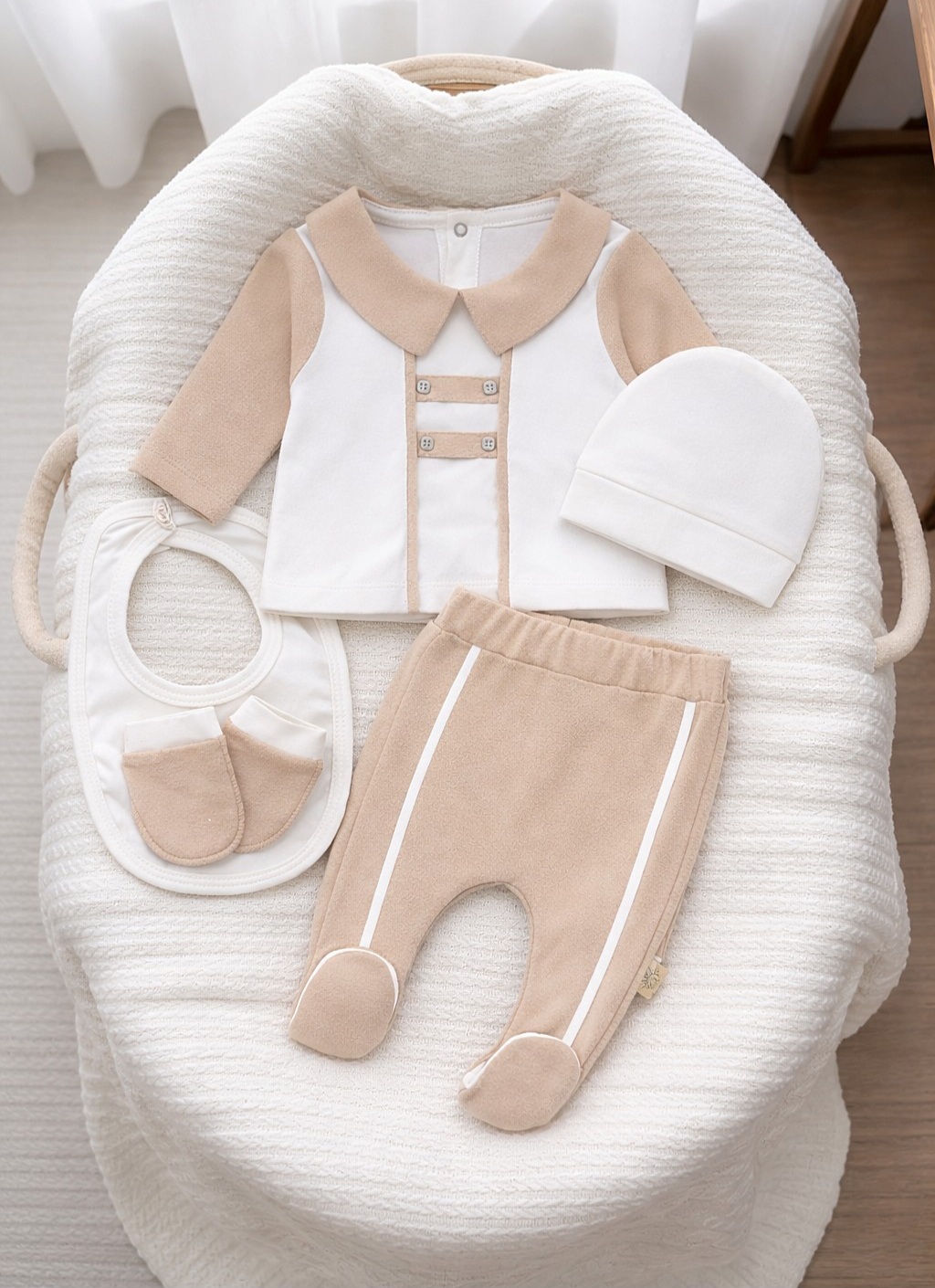 Bež petodelni set za izlazak iz porodilišta