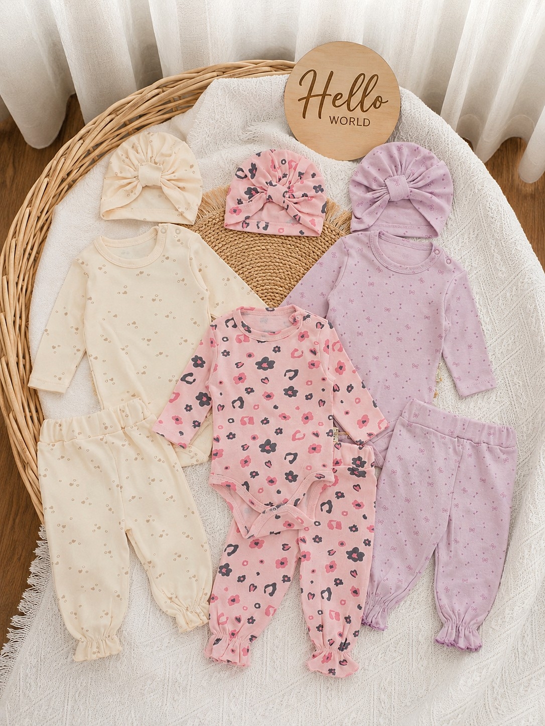 Devetodelni set za bebe devojčice – 3 bodića, 3 pantalonice i 3 turbana