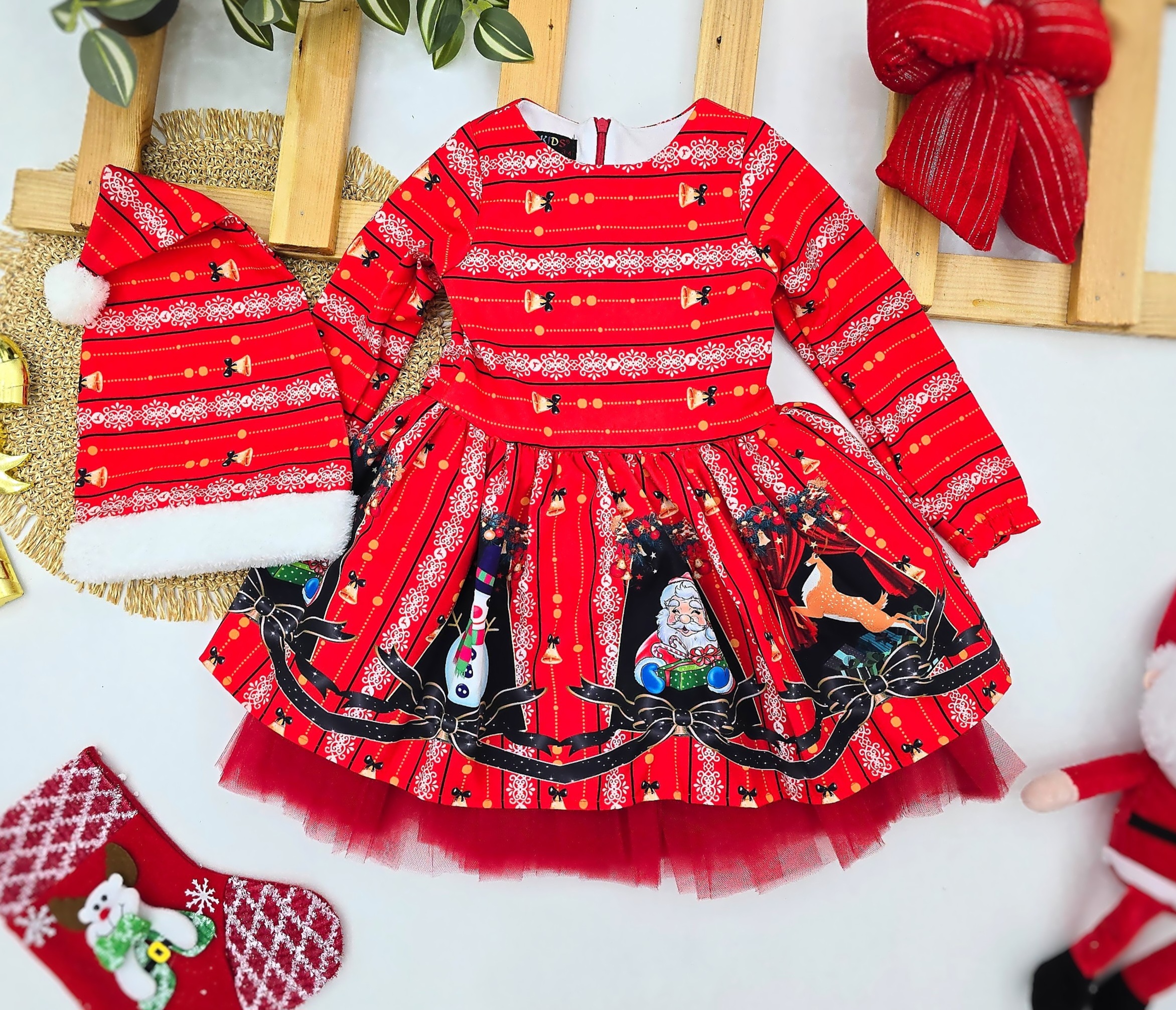 Haljinica sa kapicom za Novu godinu – crvena