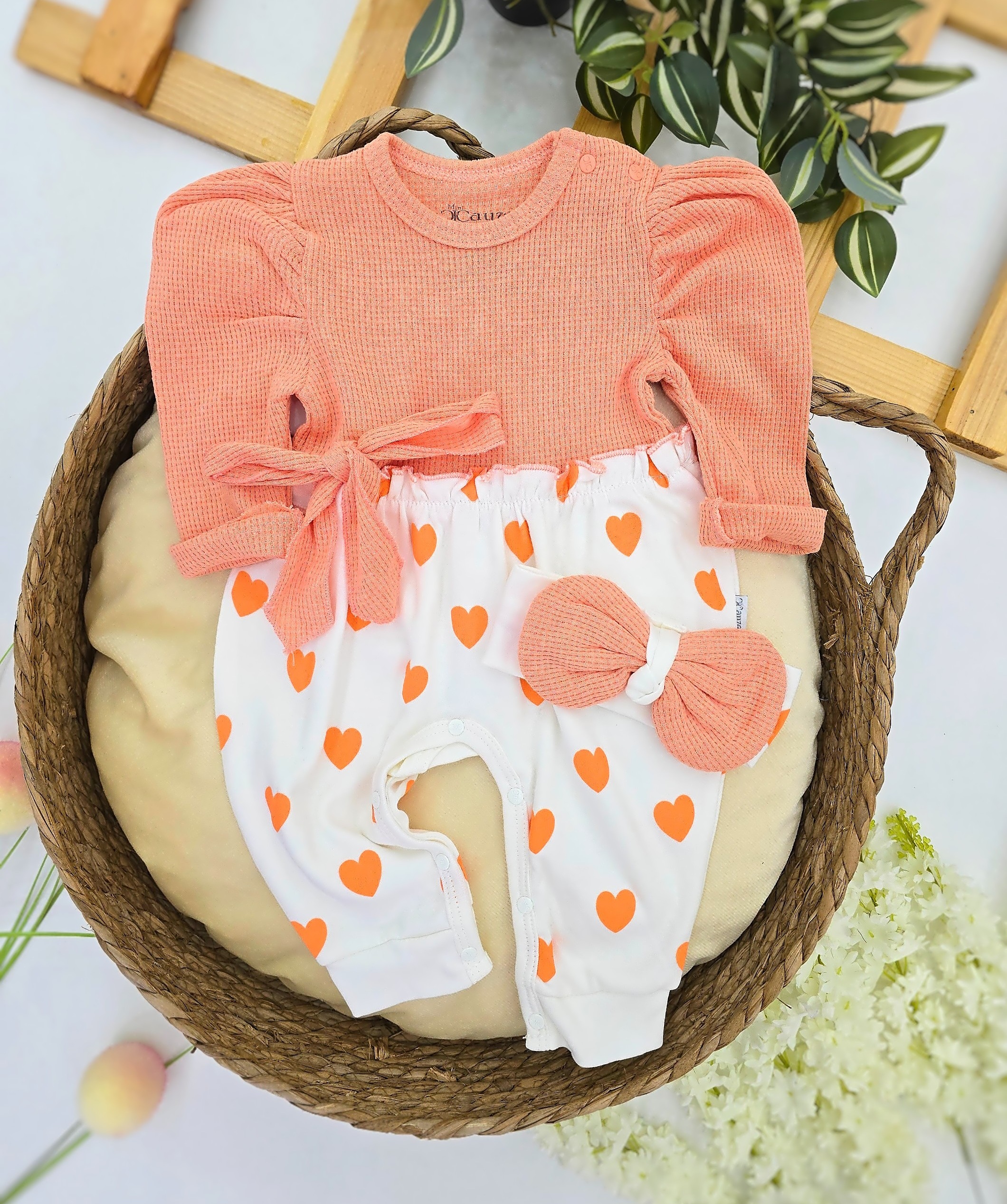 Kombinezon sa srcima i trakom – kajsija