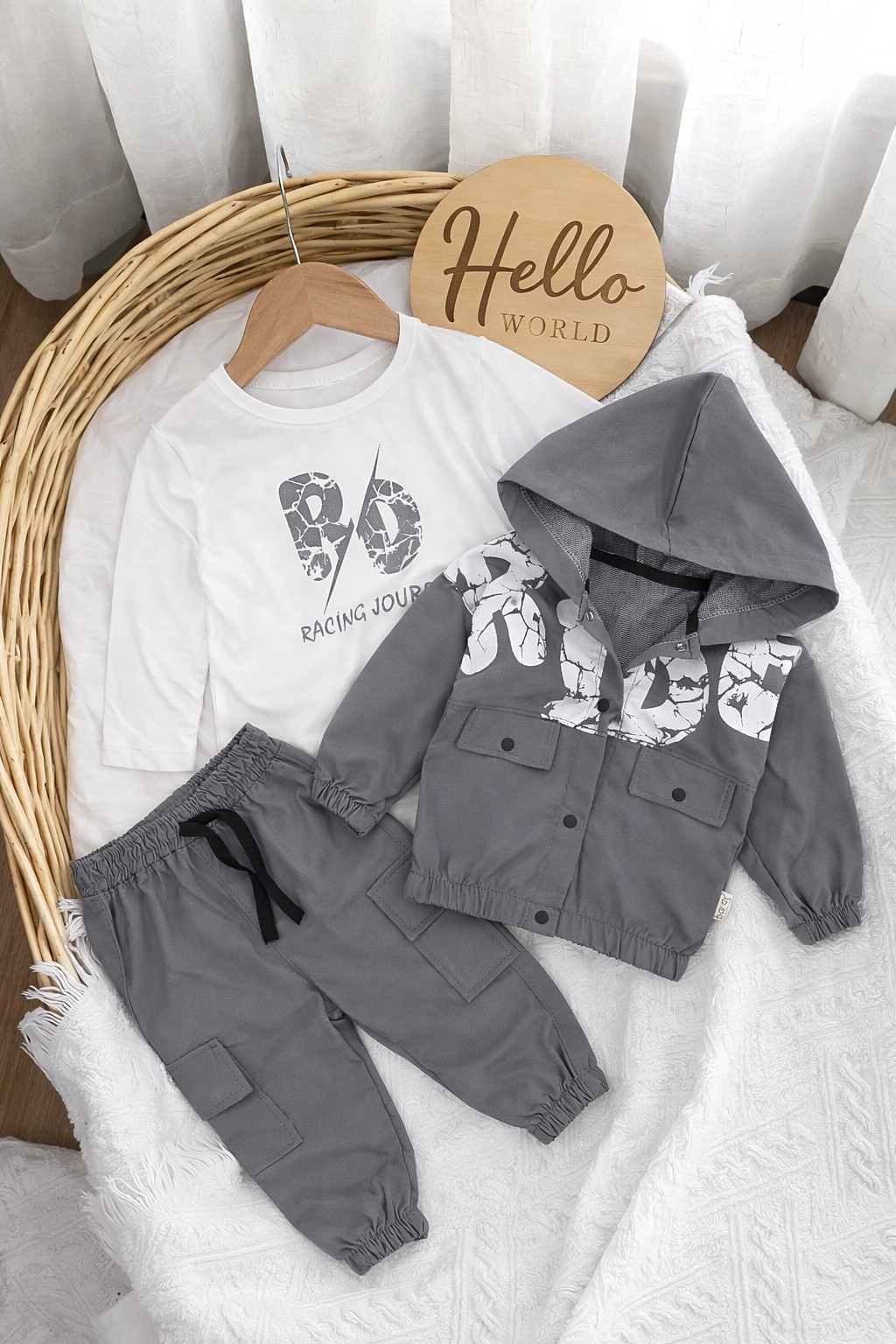 Trodelni set za bebe dečake – šuškava trenerka i pamučna bluza