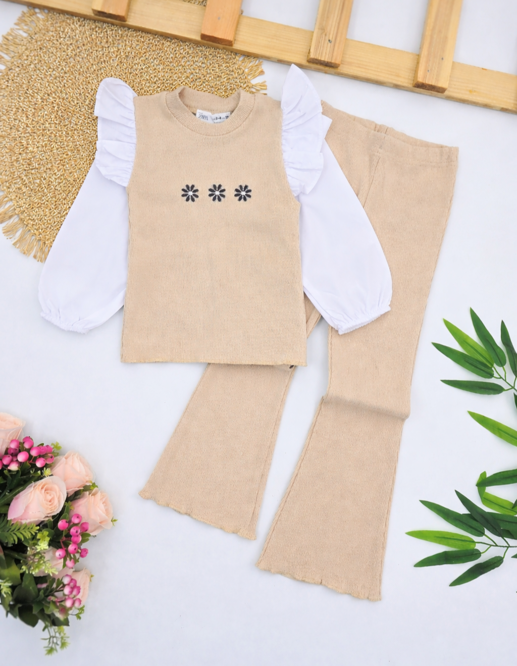 Bež komplet za devojčice sa puf rukavima