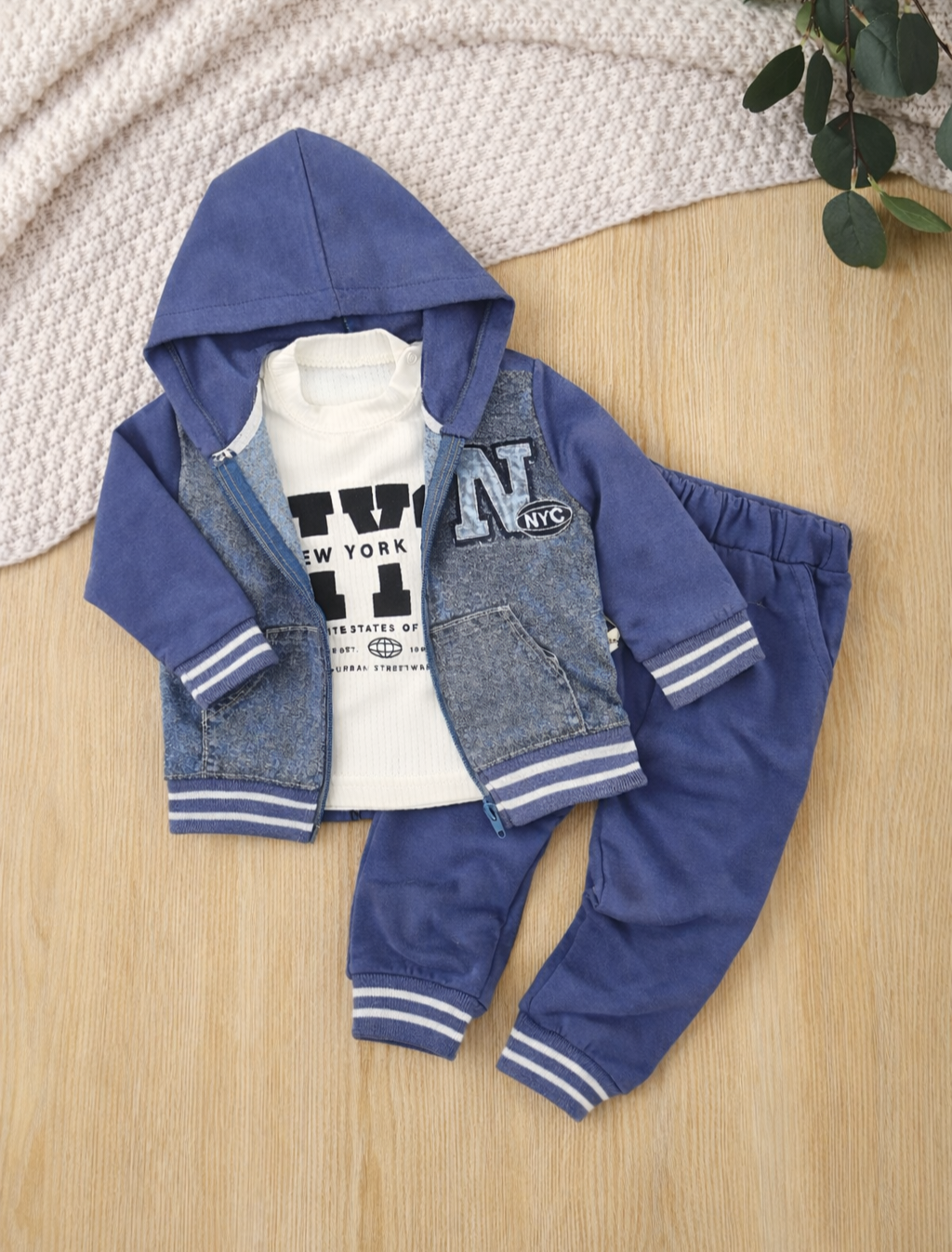 Plavi trenerka set za bebe sa duksericom i bluzicom
