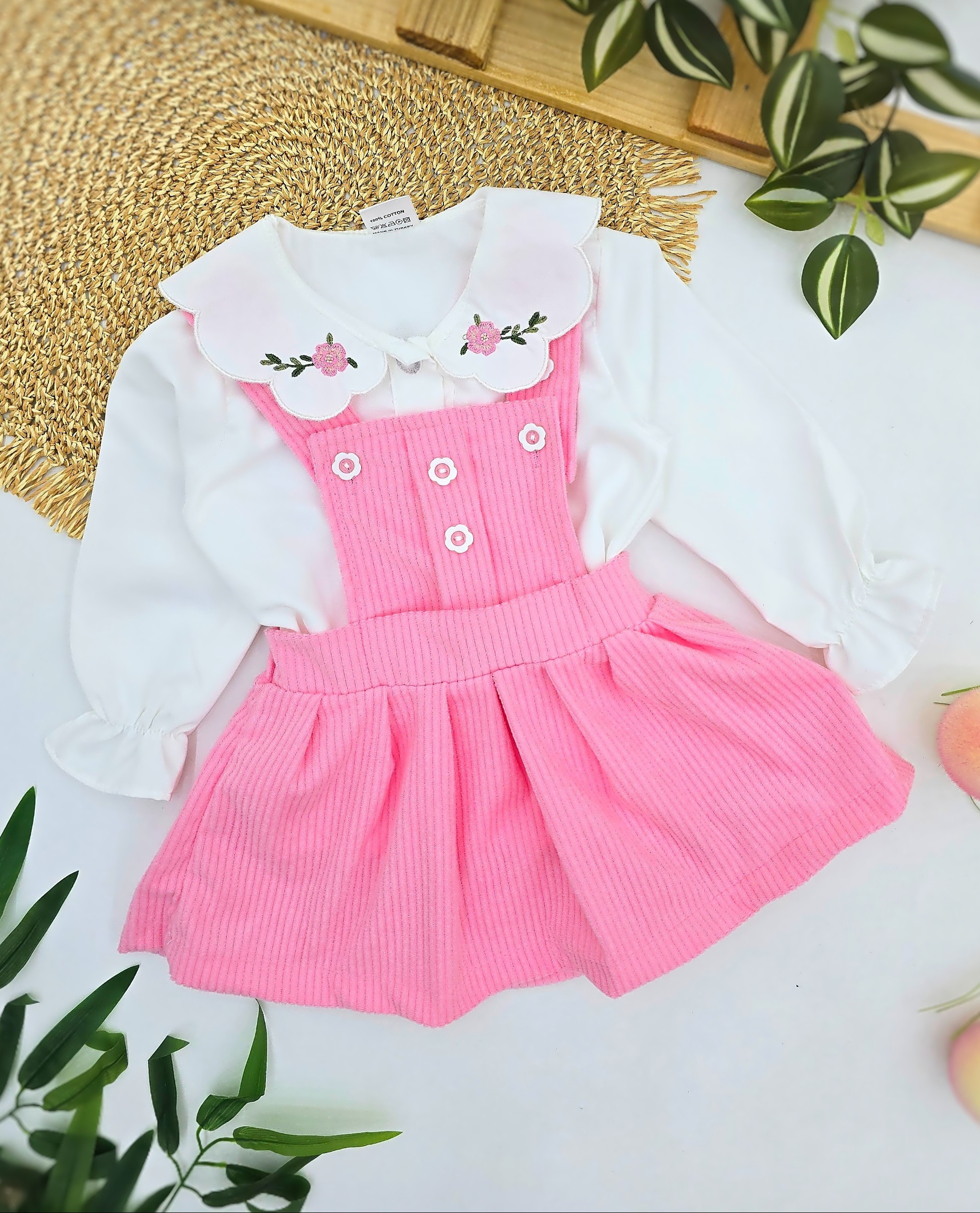 Roze haljinica sa belom košuljicom za devojčice